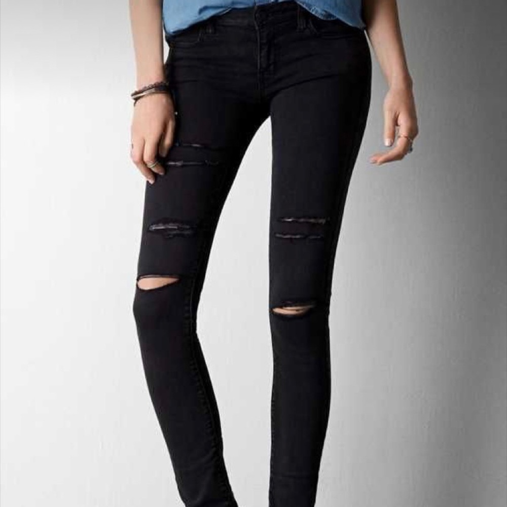 AE Distressed Jeggings